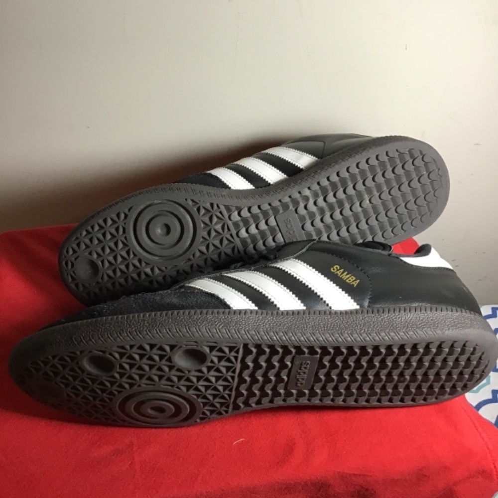 😀Adidas, size 11.5, great condition, normal signs of wear very clean, see photo - Picture 5 of 5